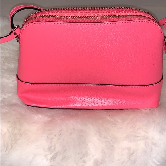 📌 Kate Spade Dome Shaped Bubblegum Pink Crossbody - Picture 5 of 5